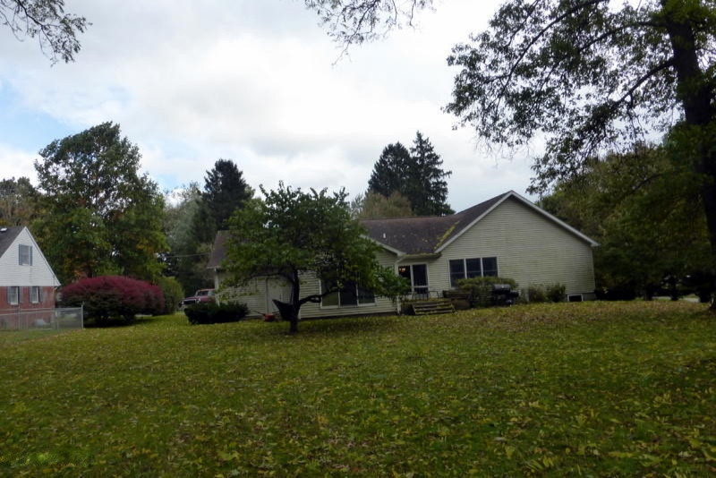 630 Topinabee Road Niles, MI 49120 - Photo 3 of 21 P1030015