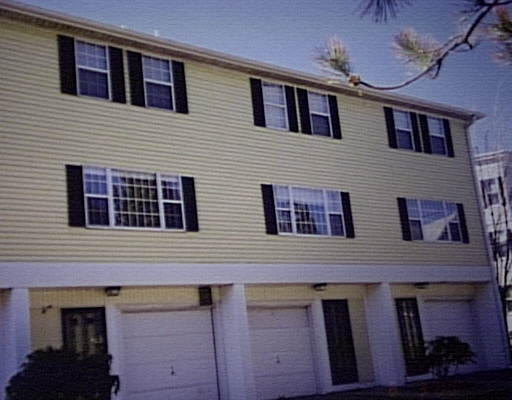 14 B Kenneson Road, Unit 14B Somerville, MA 02145 - Photo 1 of 1 a building view