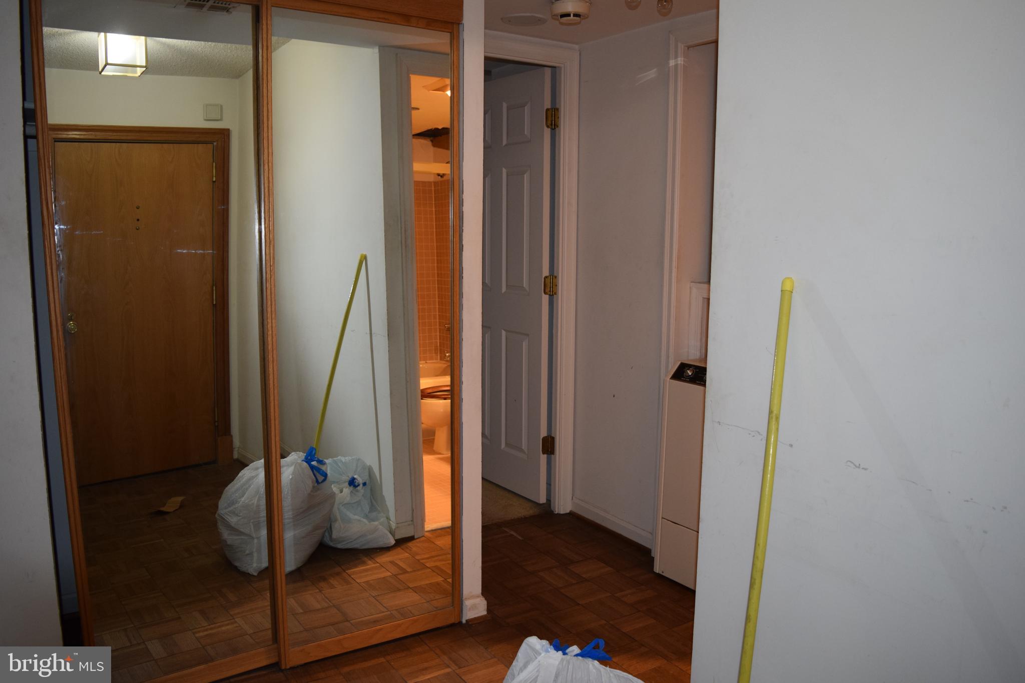 1301 North Courthouse Road, Unit 1010 Arlington, VA 22201 - Photo 19 of 52