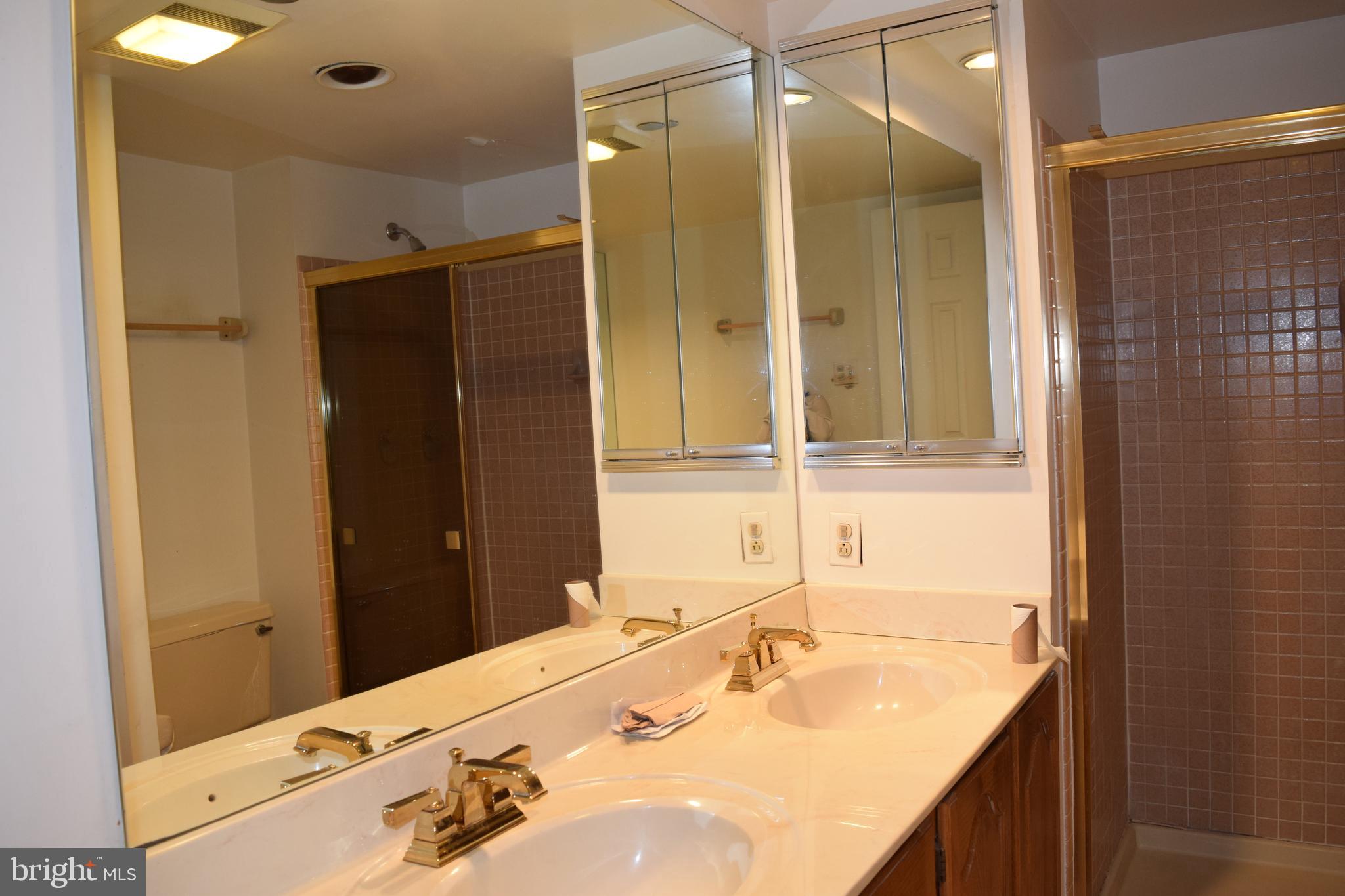 1301 North Courthouse Road, Unit 1010 Arlington, VA 22201 - Photo 22 of 52