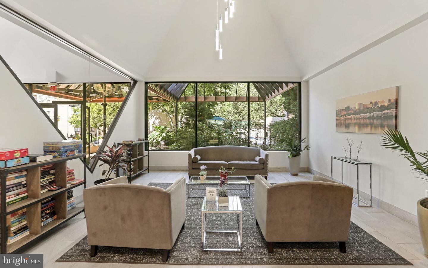 1301 North Courthouse Road, Unit 1010 Arlington, VA 22201 - Photo 33 of 52