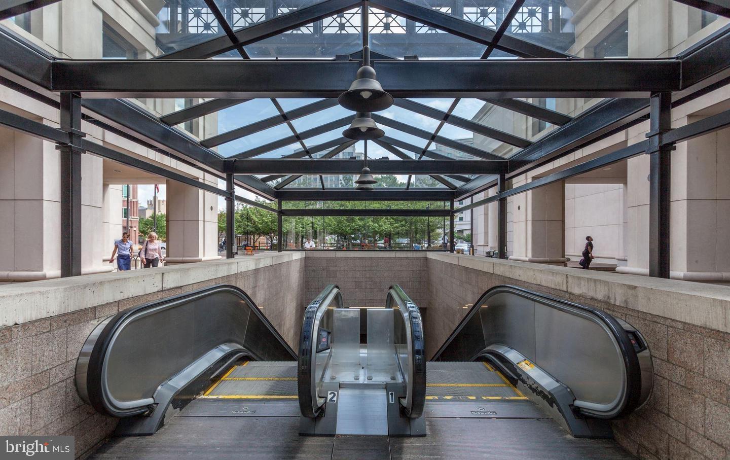 1301 North Courthouse Road, Unit 1010 Arlington, VA 22201 - Photo 51 of 52