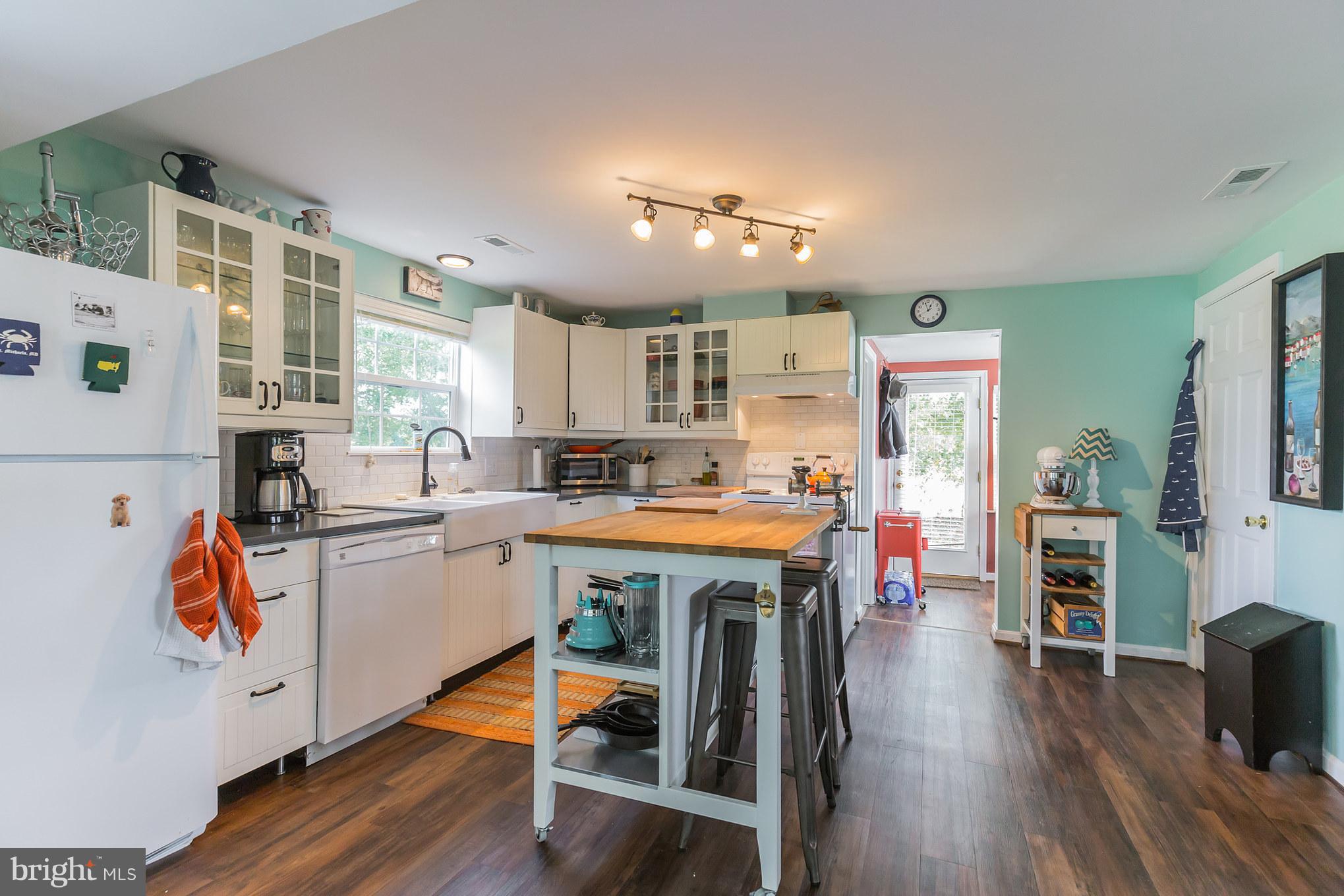 48826 Fox Harbor Road Ridge, MD 20680 - Photo 8 of 27 Kitchen