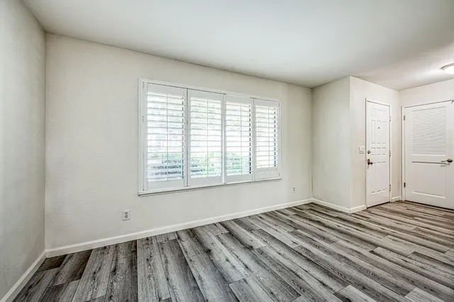 $349,950 | 1957 West Santa Ana Avenue, Fresno, CA 93705