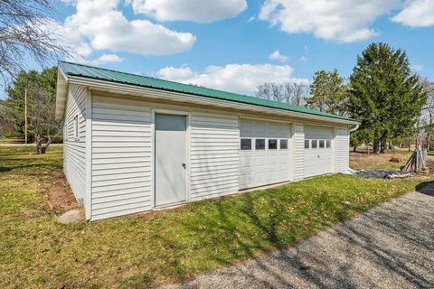 $715,000 | W4669 County Rd A, Lafayette, WI 53121