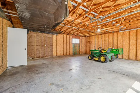 $715,000 | W4669 County Rd A, Lafayette, WI 53121