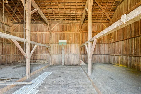 $715,000 | W4669 County Rd A, Lafayette, WI 53121