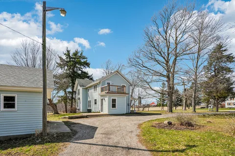 $715,000 | W4669 County Rd A, Lafayette, WI 53121