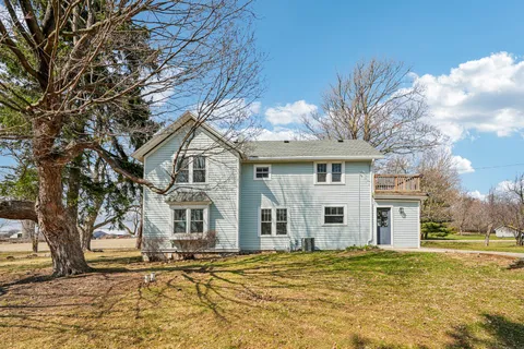 $715,000 | W4669 County Rd A, Lafayette, WI 53121