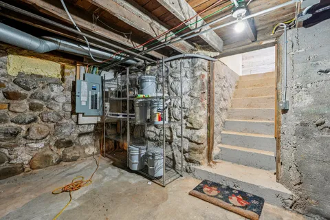 $715,000 | W4669 County Rd A, Lafayette, WI 53121