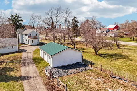$715,000 | W4669 County Rd A, Lafayette, WI 53121