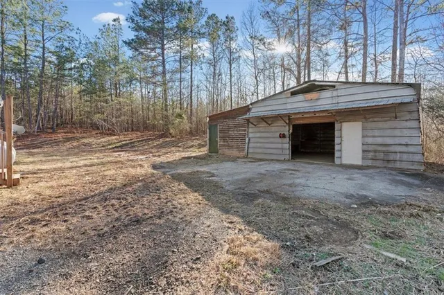 $175,000 | 202 Sam House Road, Bremen, GA 30110