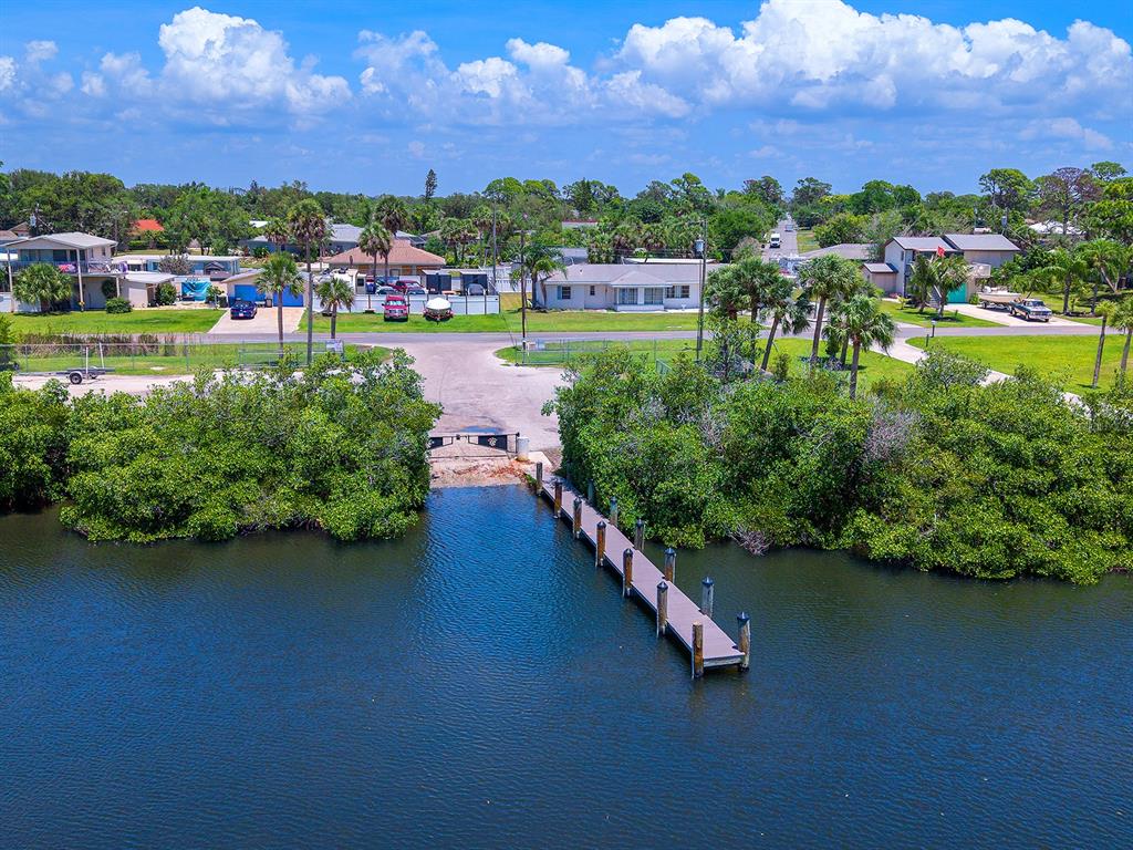 Everest Road Venice, FL 34293 - Photo 8 of 29