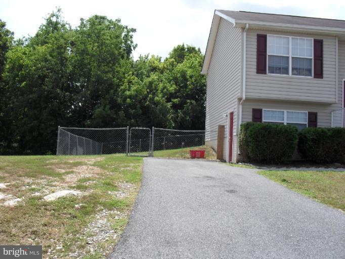 204 Preston Place Ranson, WV 25438 - Photo 9 of 20 Exterior (General)