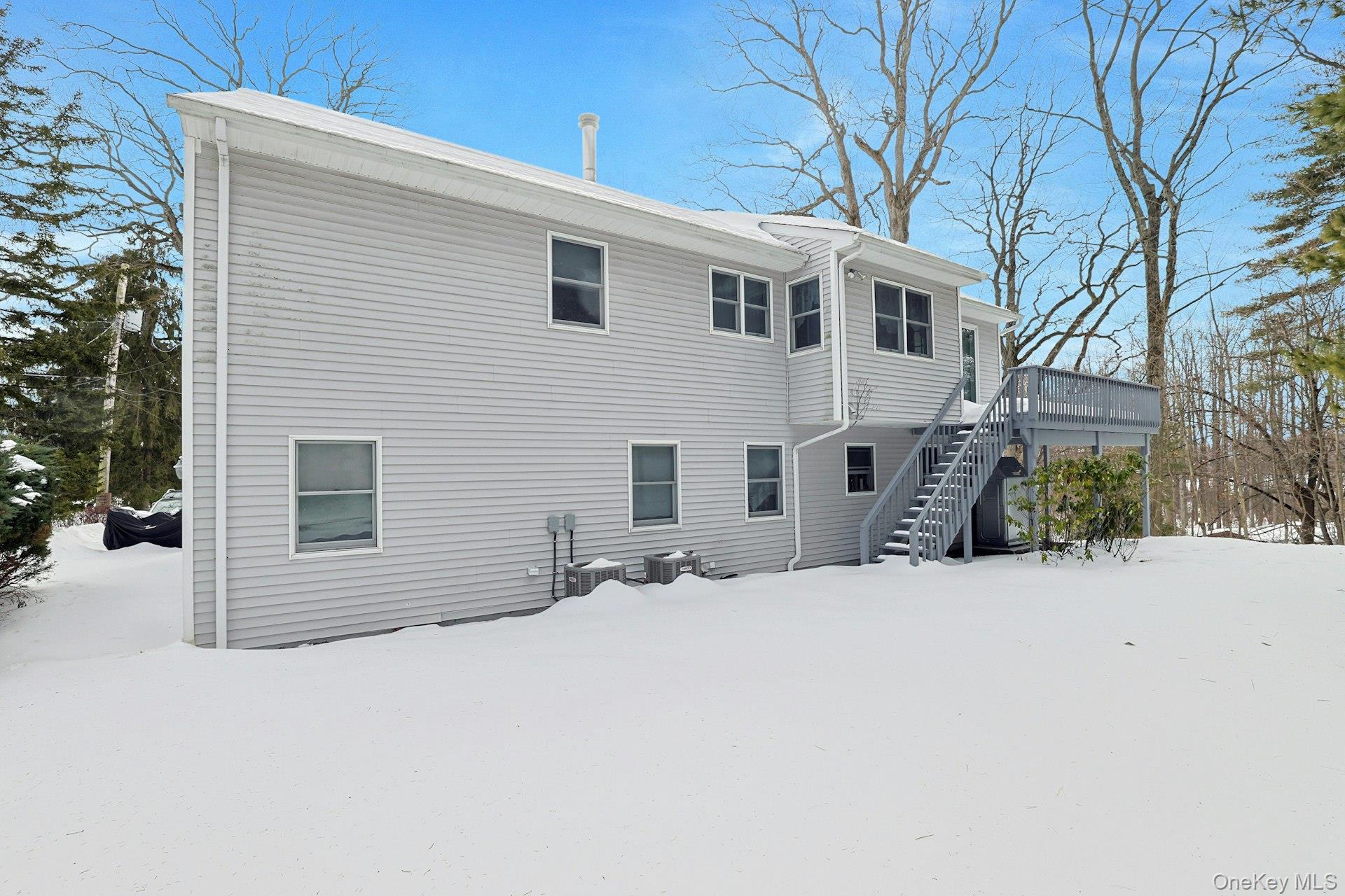 31 West Linwood Street Valhalla, NY 10595 - Photo 32 of 34 a front view of a house with a yard