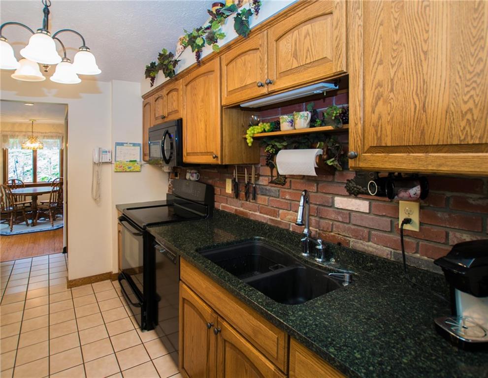 1175 Paintertown Road Irwin, PA 15642 - Photo 7 of 25 Gallery Image 7