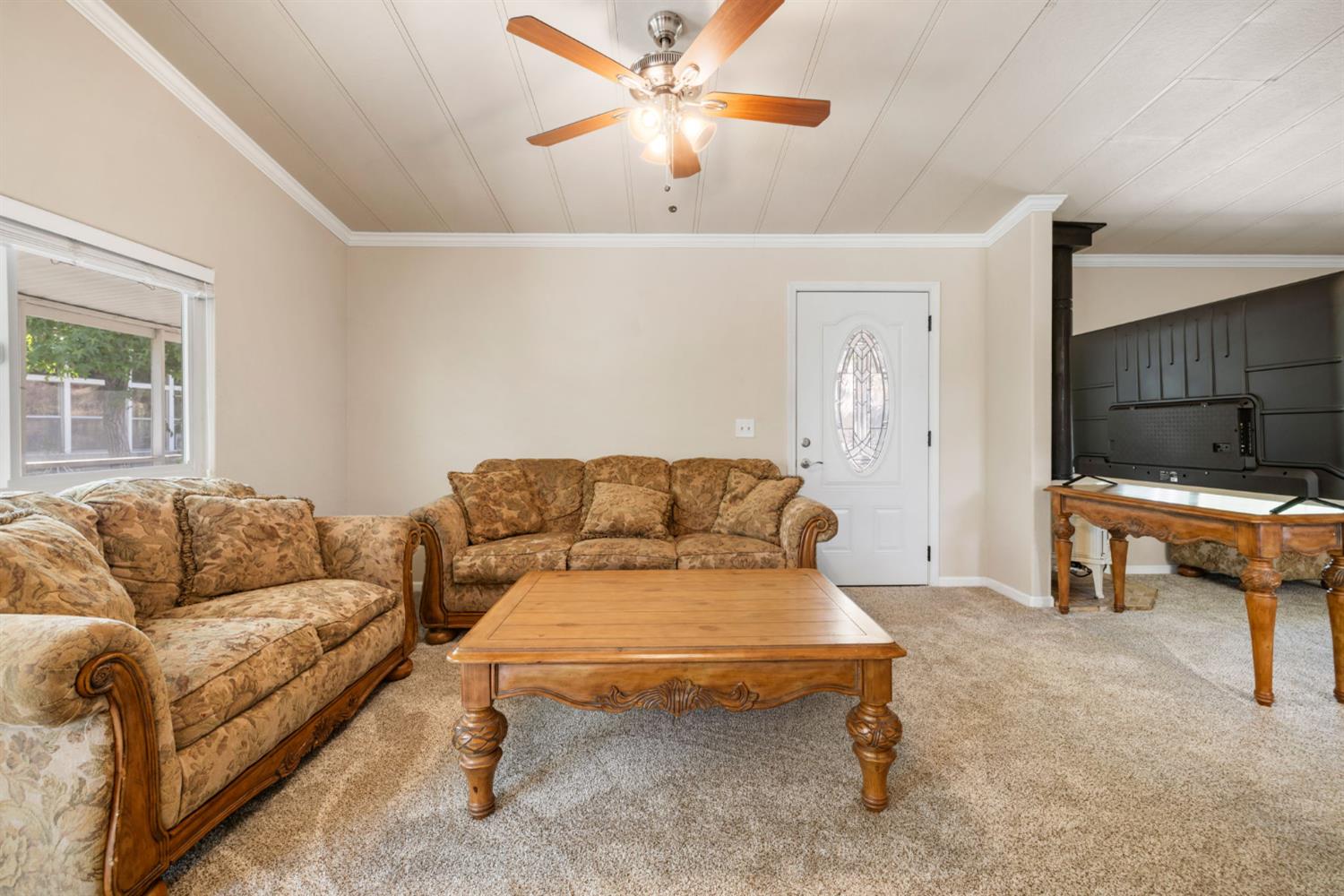 4700 Old French Town Road, Unit 64 Shingle Springs, CA 95682 - Photo 20 of 26 a living room with furniture and a window