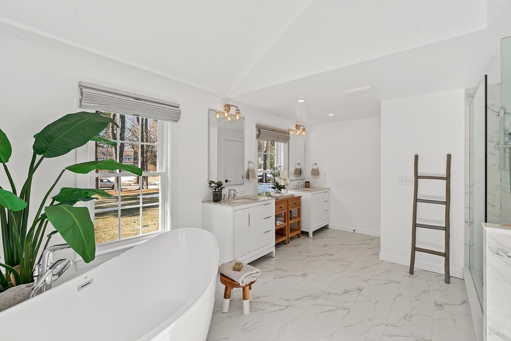 21 Decatur Lane Wayland, MA 01778 - Photo 12 of 37