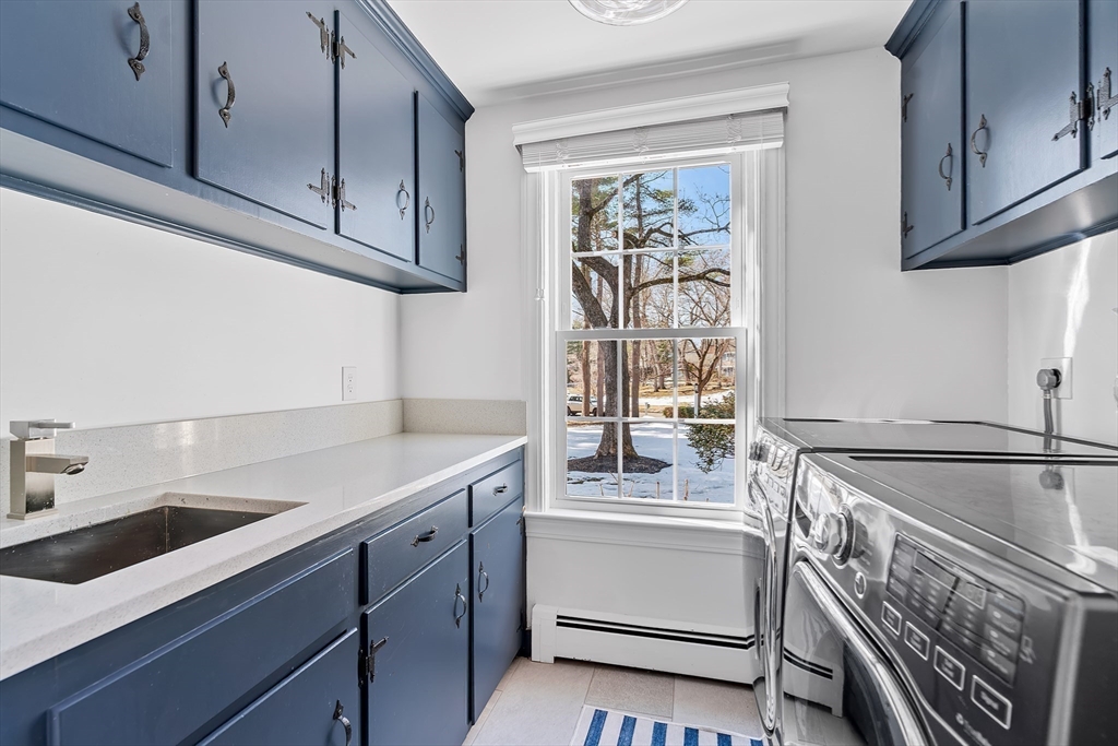 21 Decatur Lane Wayland, MA 01778 - Photo 13 of 37