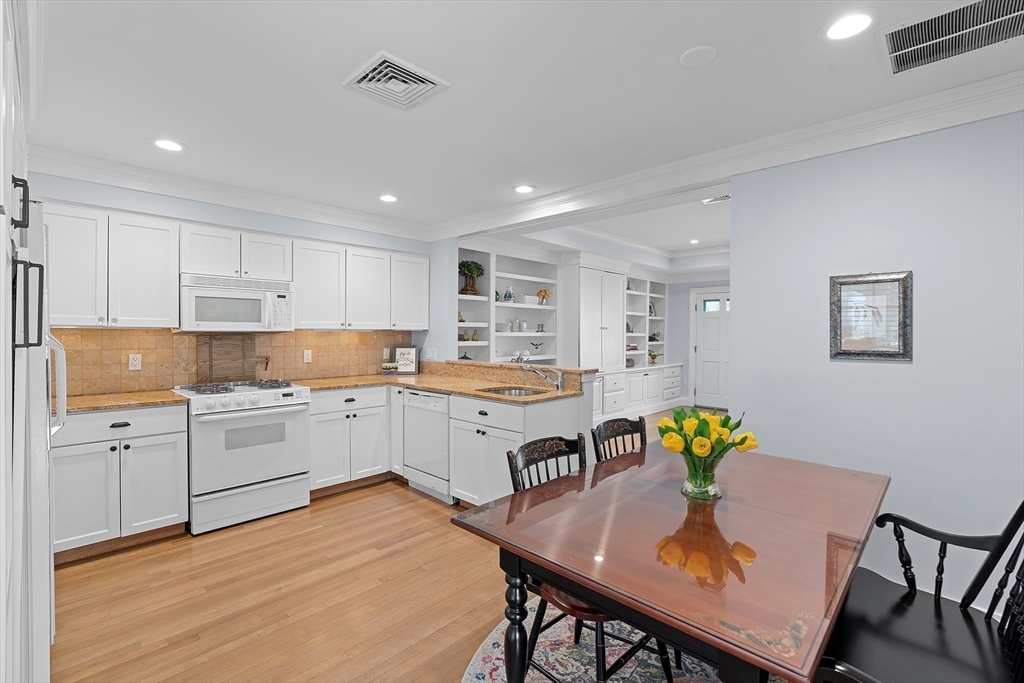 21 Decatur Lane Wayland, MA 01778 - Photo 26 of 38