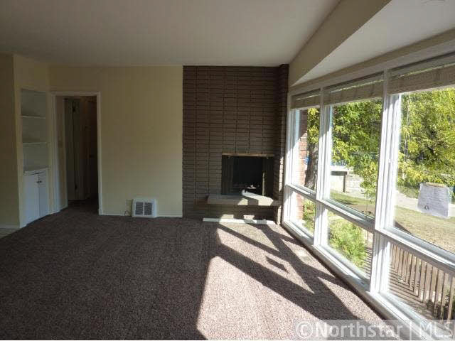 3115 Kyle Avenue North Golden Valley, MN 55422 - Photo 2 of 7