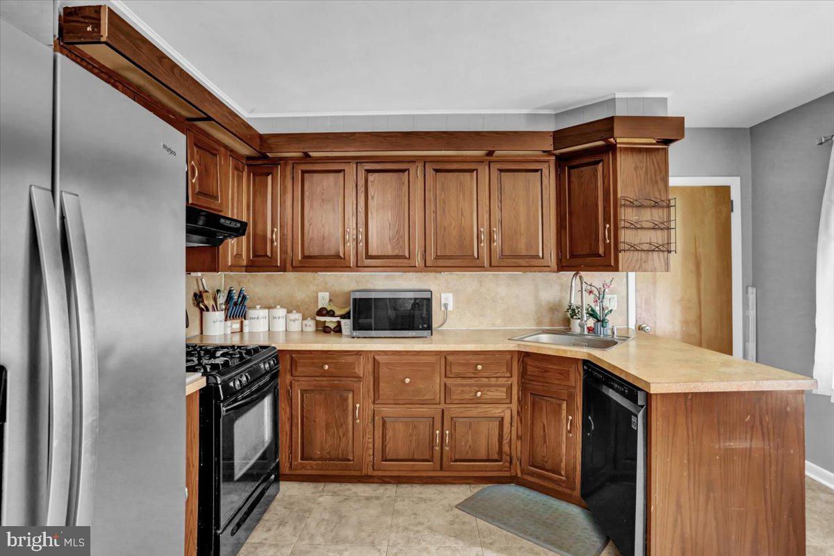 1426 Kenhorst Boulevard Reading, PA 19607 - Photo 8 of 31 Gallery Image 8