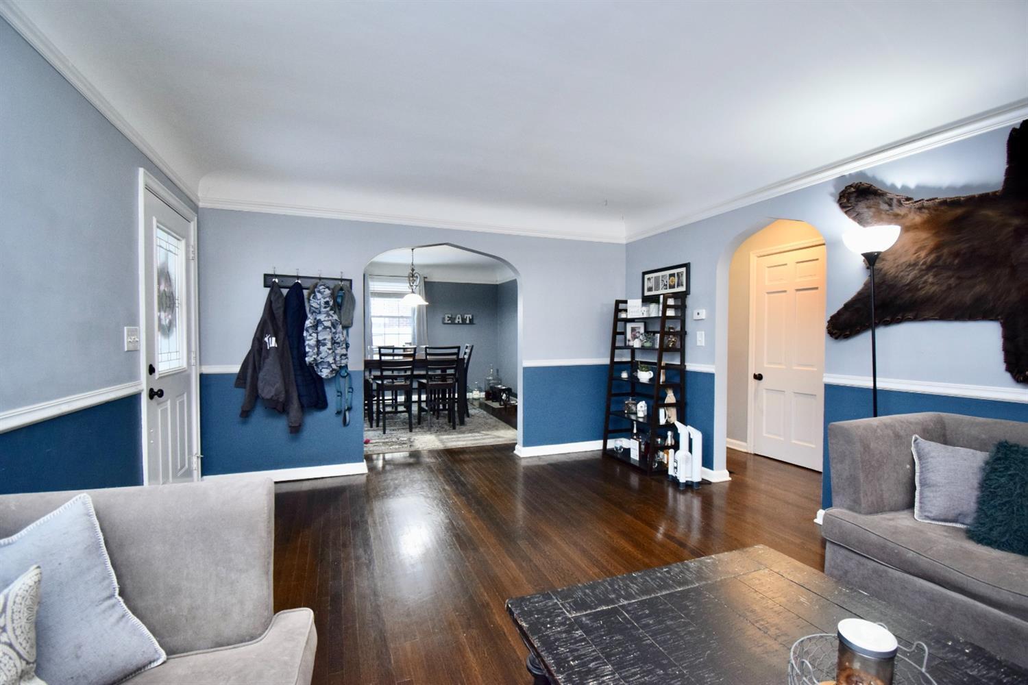 3948 Ruth Lane Cheviot, OH 45211 - Photo 5 of 50