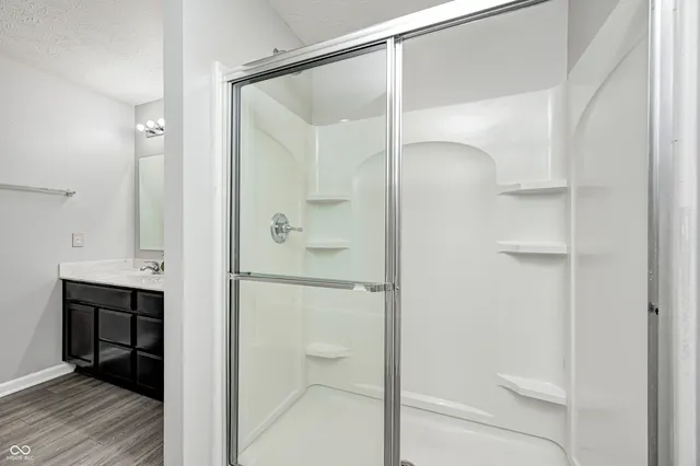 $435,000 | 10902 Jimmy Lake Drive, Indianapolis, IN 46239