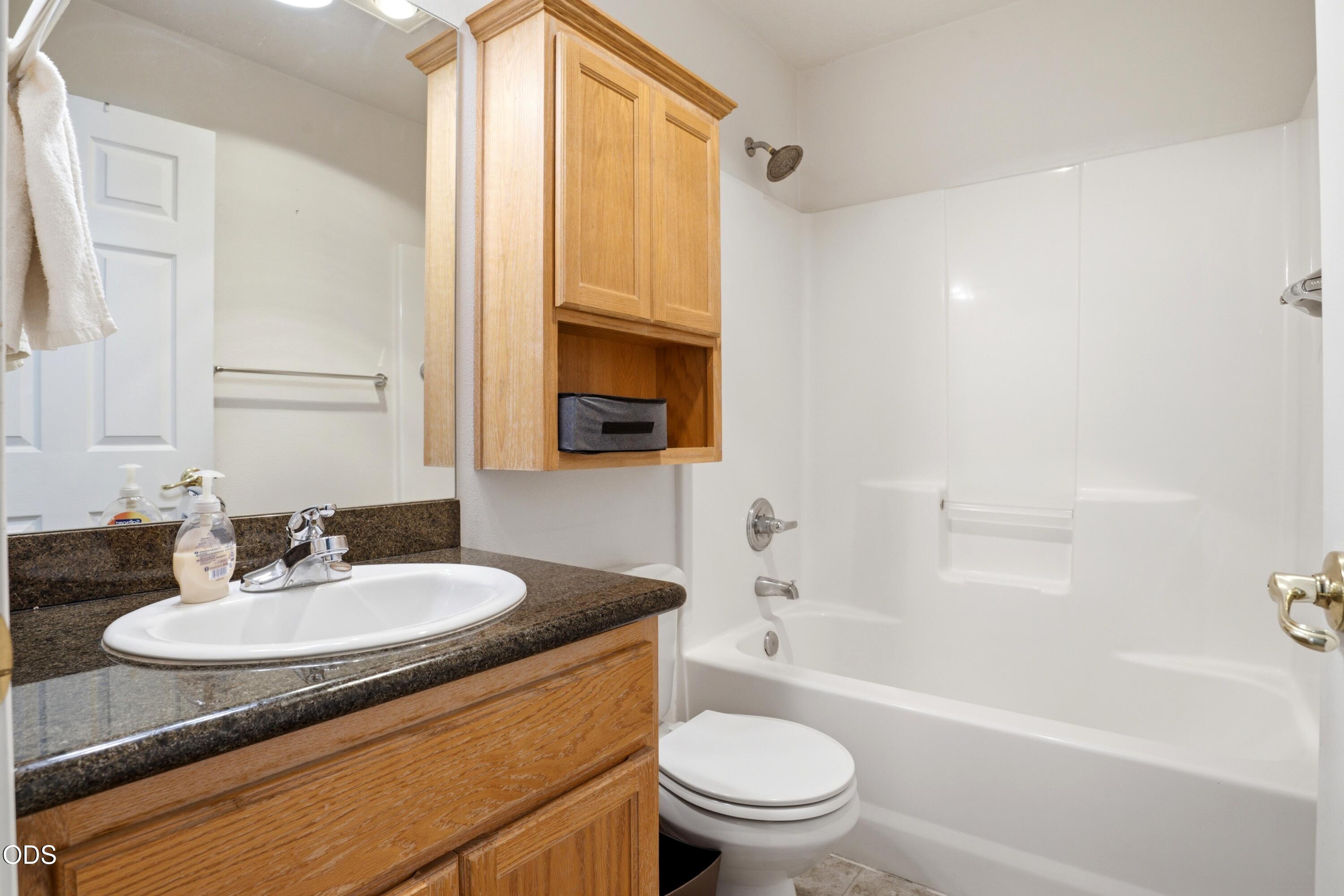 1005 North 10th Street Central Point, OR 97502 - Photo 14 of 21