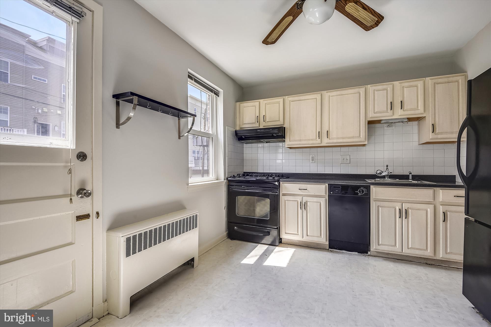 1239 West 37th Street Baltimore, MD 21211 - Photo 7 of 30