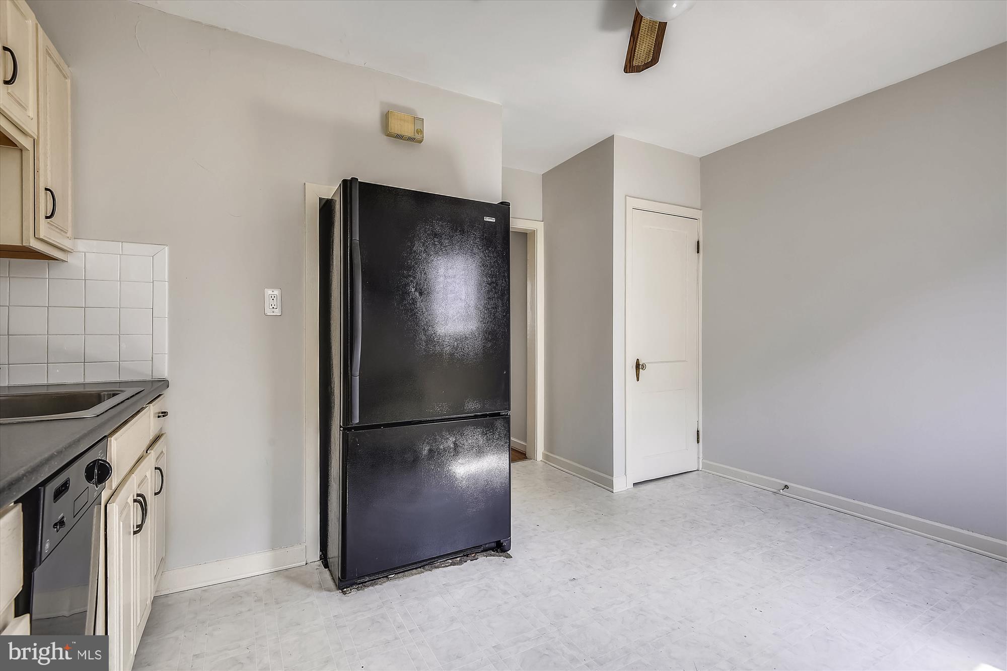 1239 West 37th Street Baltimore, MD 21211 - Photo 9 of 30