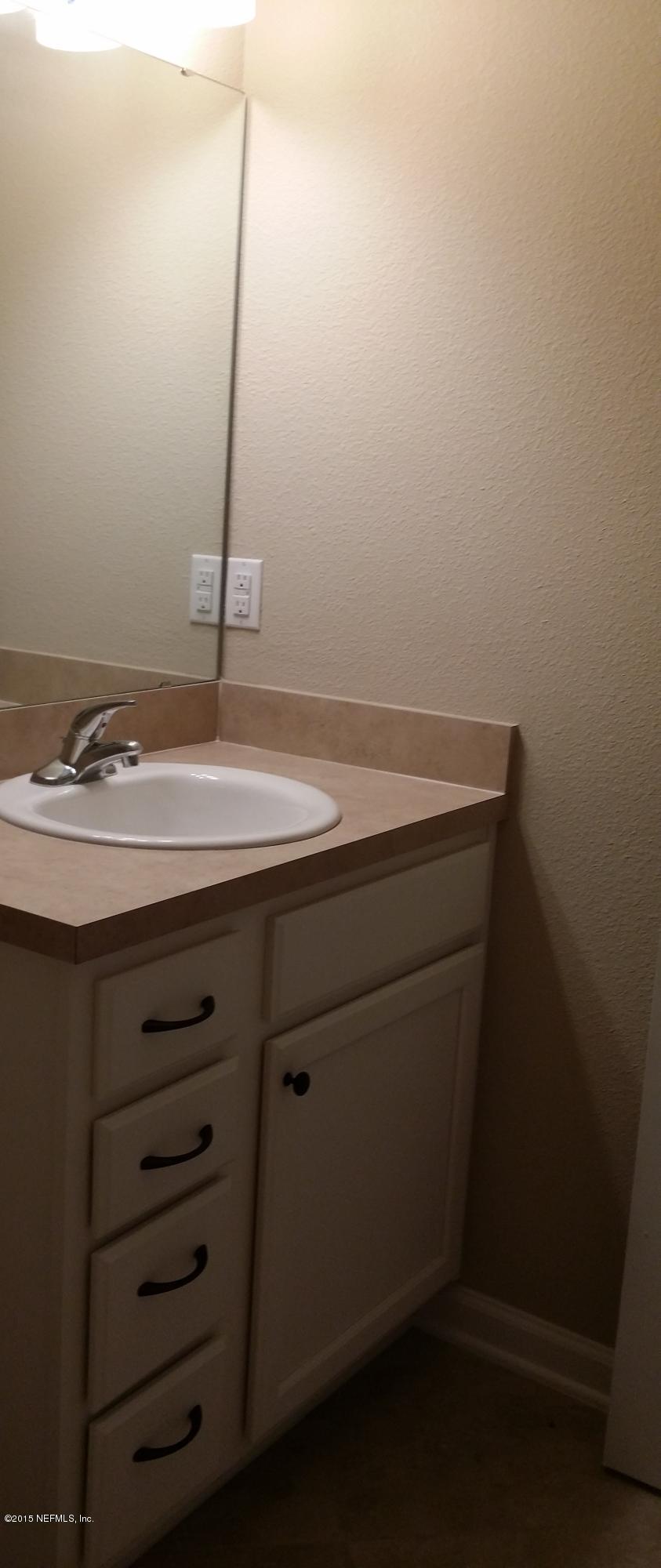 2495 Spring Park Road Jacksonville, FL 32207 - Photo 10 of 16 20150616_181032