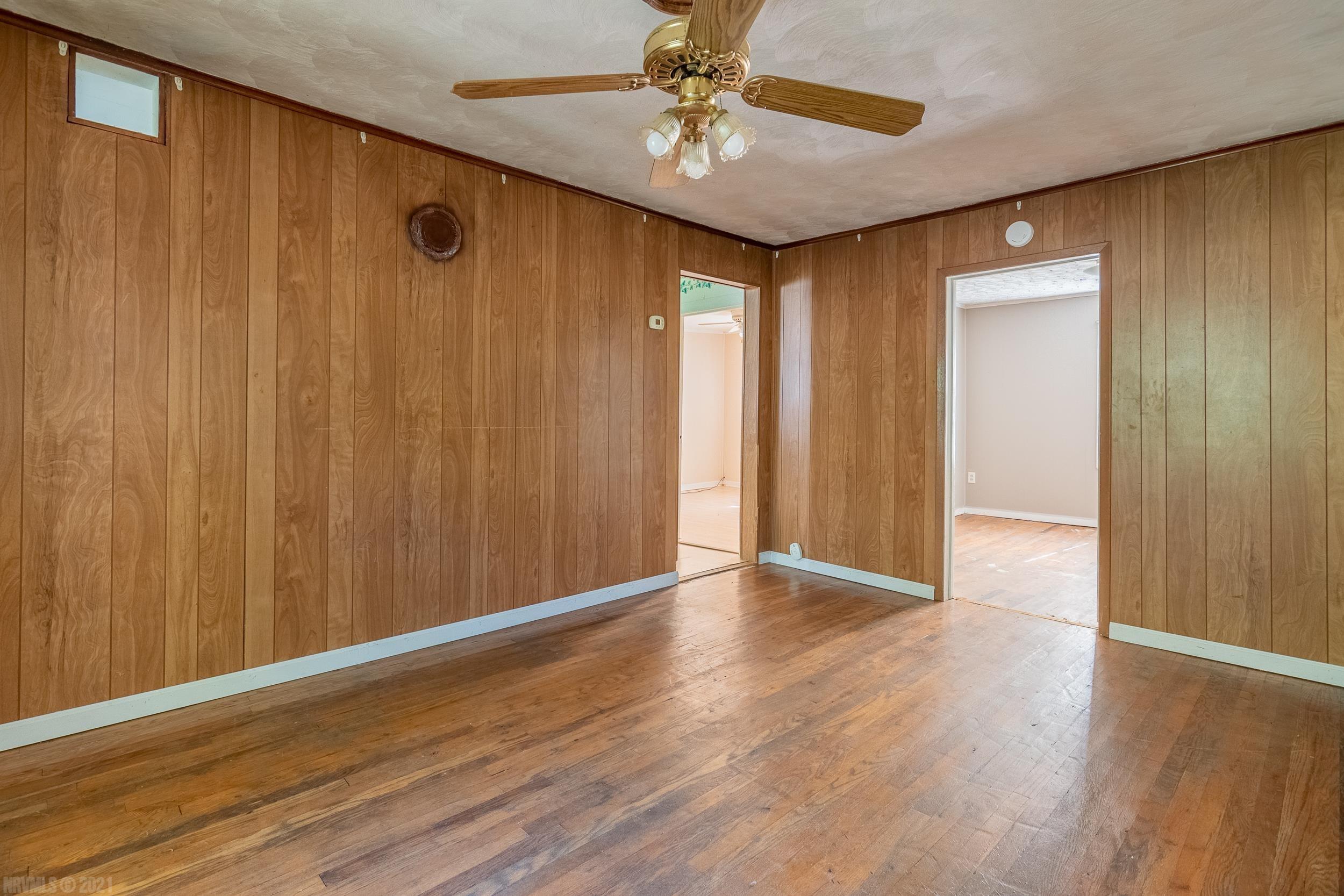 8090 Wilderness Road Bland, VA 24315 - Photo 5 of 50 Gallery Image 5