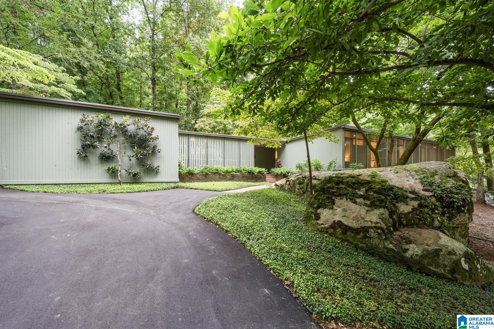 3565 Brookwood Road Birmingham, AL 35223 - Photo 1 of 75