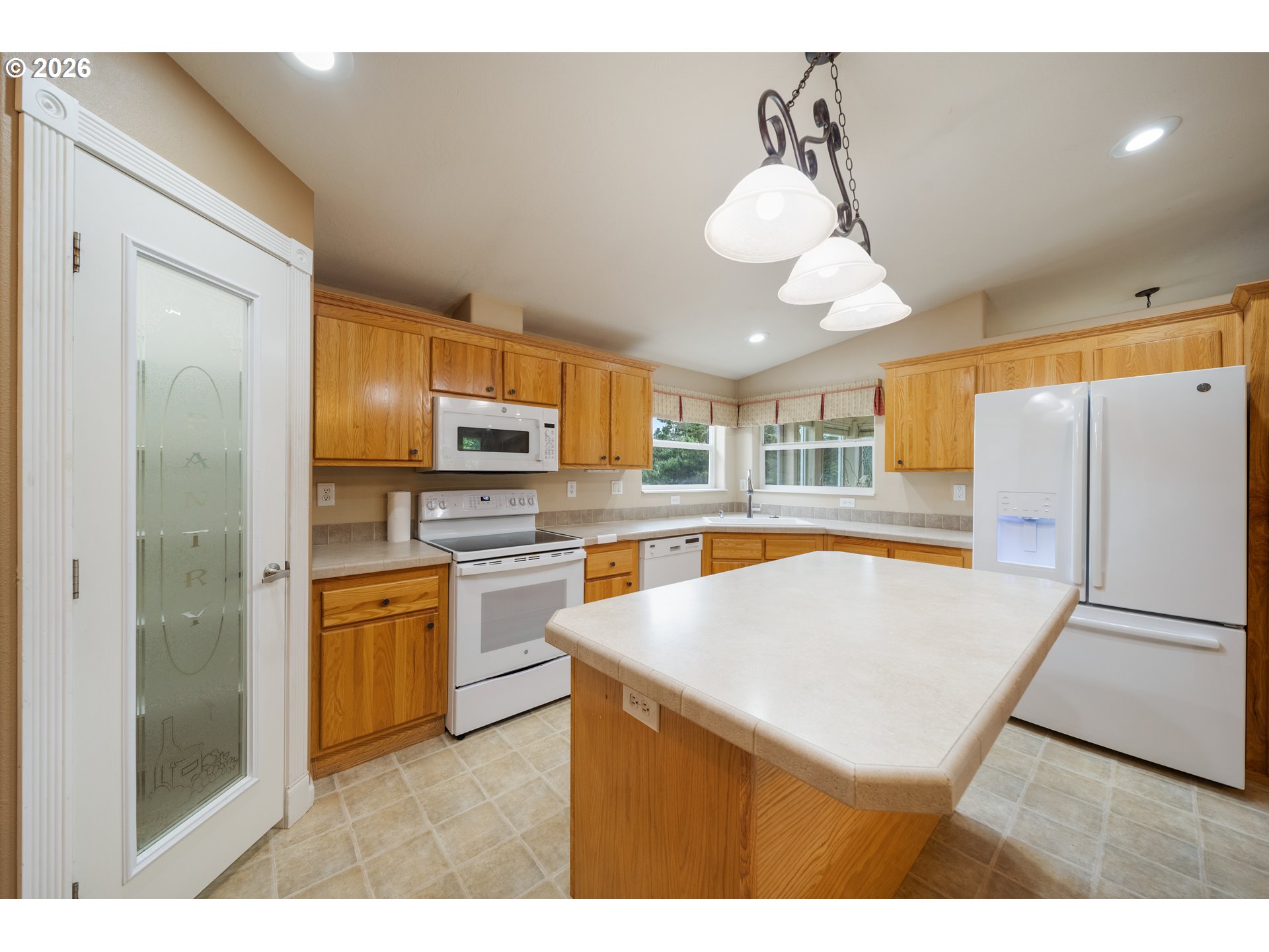 1710 Kristi Loop Lakeside, OR 97449 - Photo 16 of 48 Kitchen