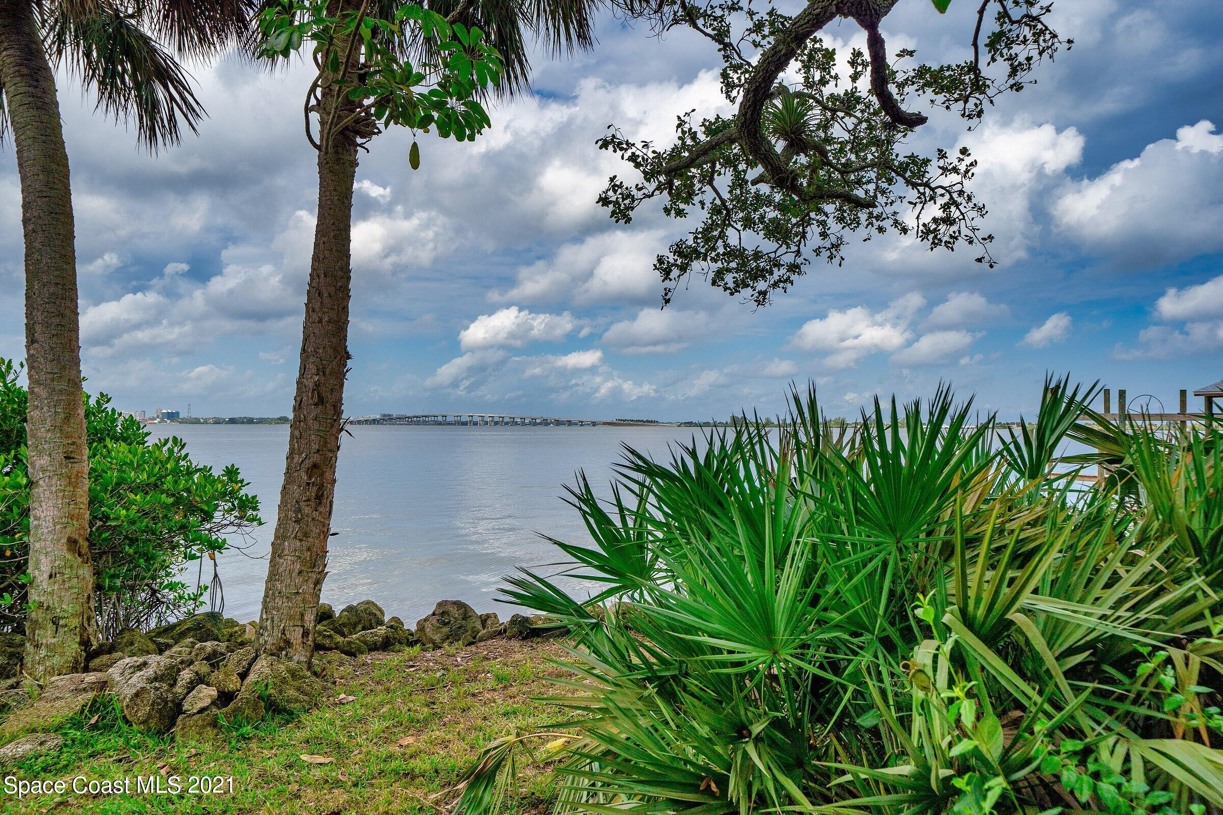 1320 South Riverside Drive Indialantic, FL 32903 - Photo 12 of 24 10 1320 S Riverside Drive (24)