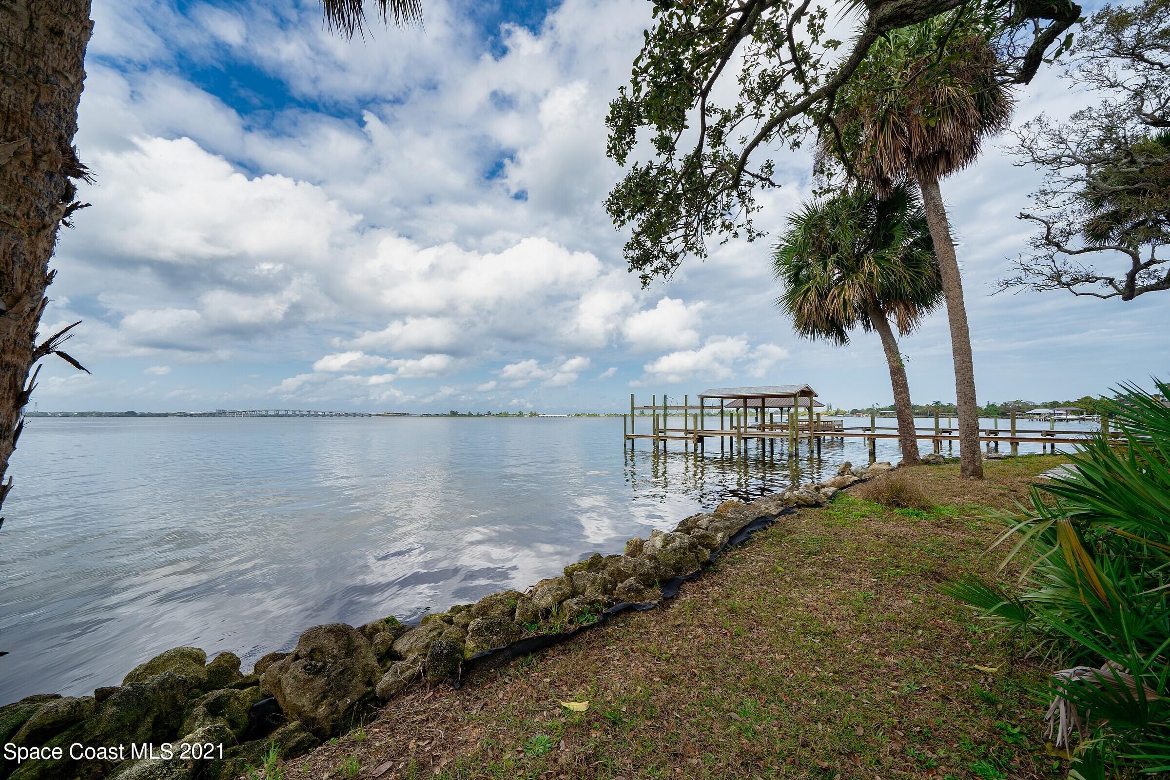 1320 South Riverside Drive Indialantic, FL 32903 - Photo 13 of 24 11 1320 S Riverside Drive (25)