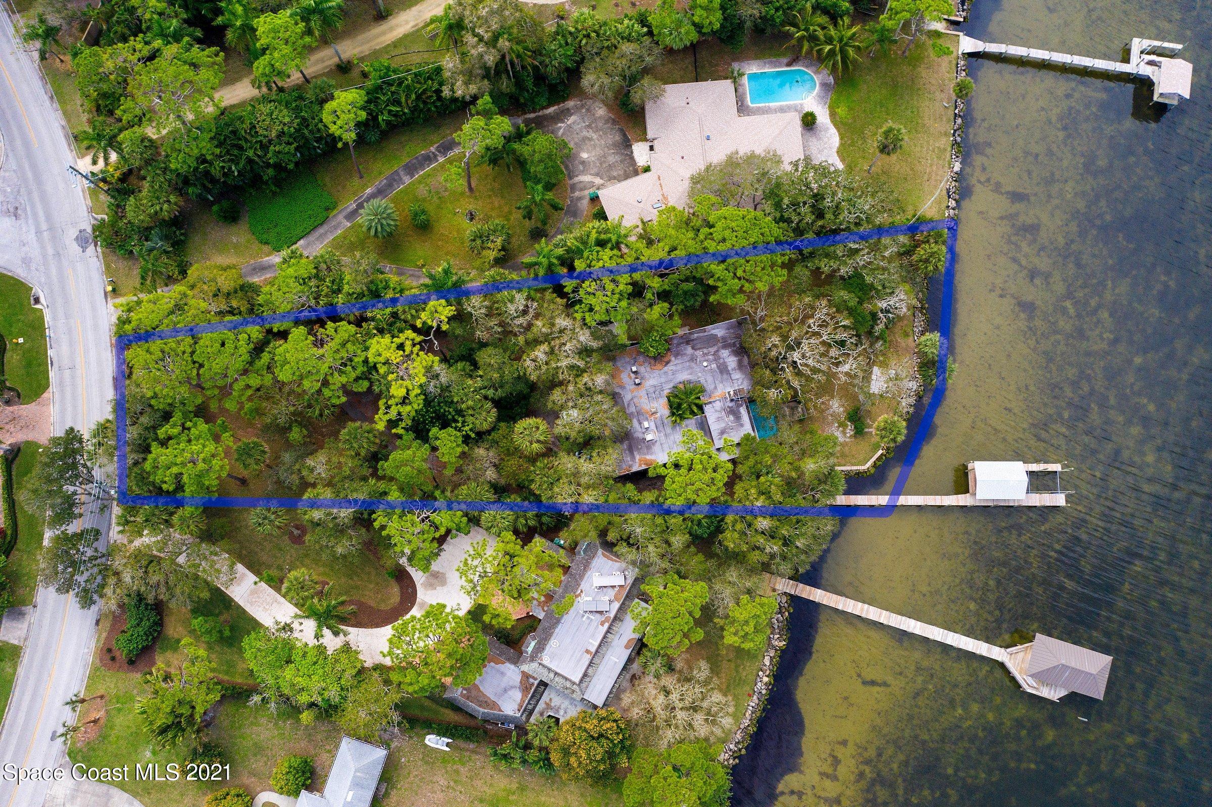 1320 South Riverside Drive Indialantic, FL 32903 - Photo 3 of 24 3 1320 S Riverside Drive (10)