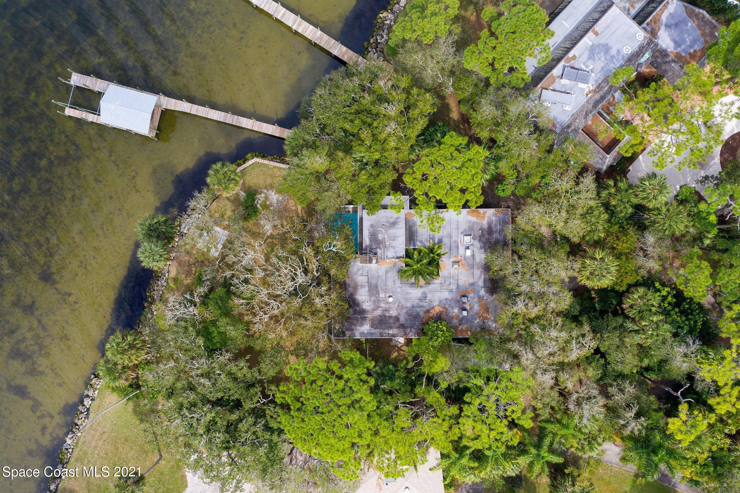1320 South Riverside Drive Indialantic, FL 32903 - Photo 4 of 24 3.5 1320 S Riverside Drive (6)