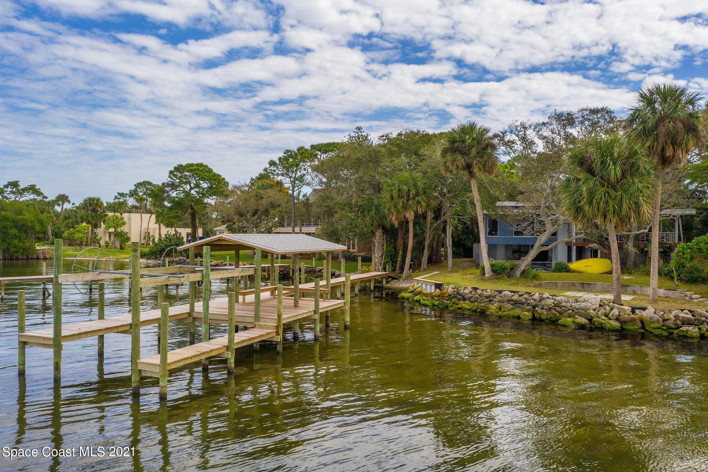 1320 South Riverside Drive Indialantic, FL 32903 - Photo 8 of 24 6 1320 S Riverside Drive (14)