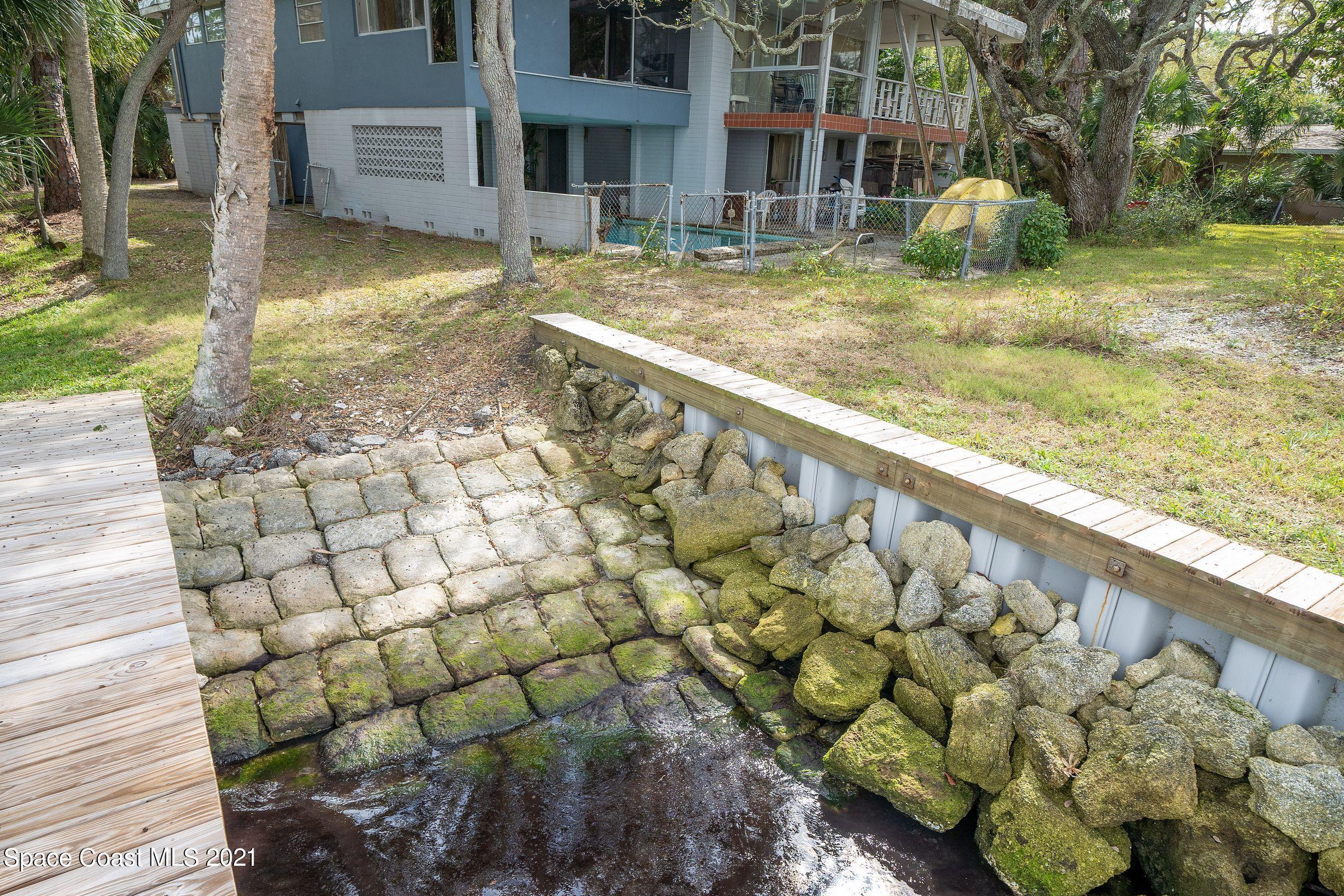 1320 South Riverside Drive Indialantic, FL 32903 - Photo 9 of 24 8 1320 S Riverside Drive (28)