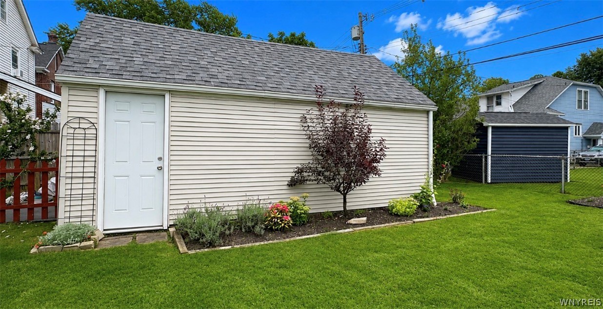 15 Kenton Road Tonawanda, NY 14217 - Photo 3 of 35 Gallery Image 3