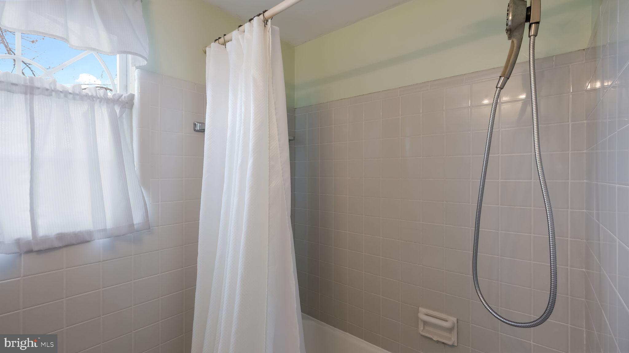 335 Harwicke Road Springfield, PA 19064 - Photo 34 of 41
