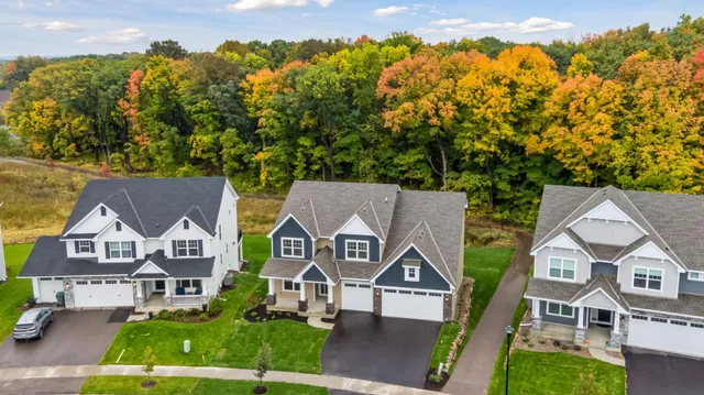 $829,900 | 3031 Sugar Maple Drive, Chaska, MN 55318