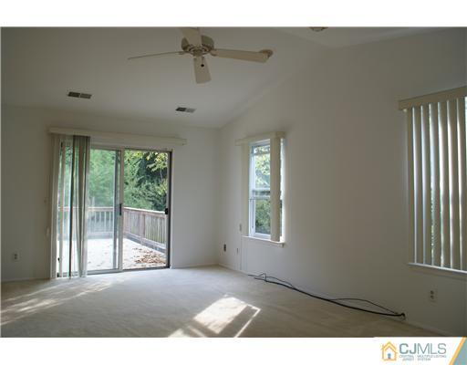 120 Woodbury Road Edison, NJ 08820 - Photo 4 of 12 Gallery Image 4