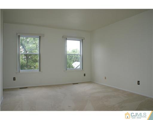 120 Woodbury Road Edison, NJ 08820 - Photo 7 of 12 Gallery Image 7