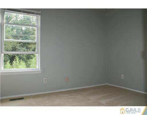 120 Woodbury Road Edison, NJ 08820 - Photo 9 of 12 Gallery Image 9