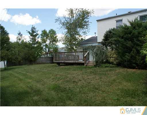 120 Woodbury Road Edison, NJ 08820 - Photo 10 of 12 Gallery Image 10