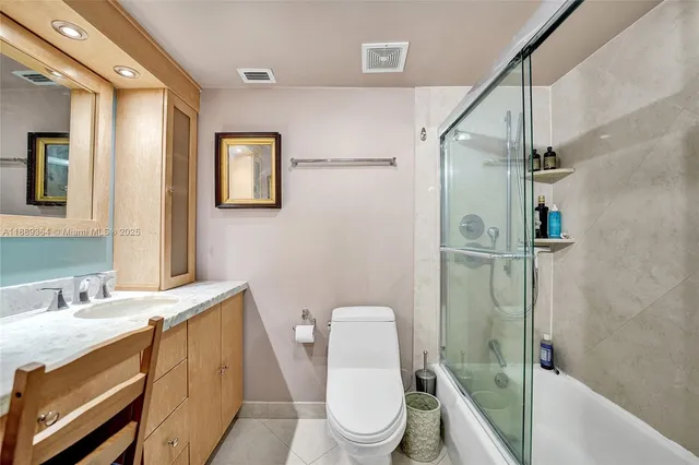 $2,650 | 209 North Fort Lauderdale Beach Boulevard, Unit 7G, Fort Lauderdale, FL 33304