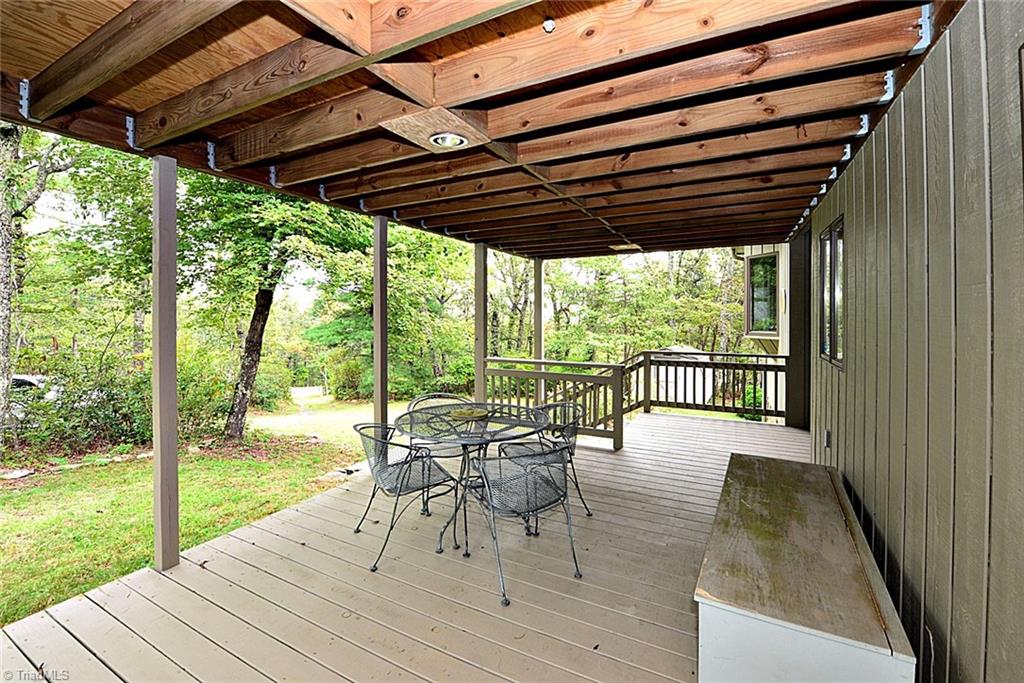 2085 Sauratown Mountain Road King, NC 27021 - Photo 13 of 36